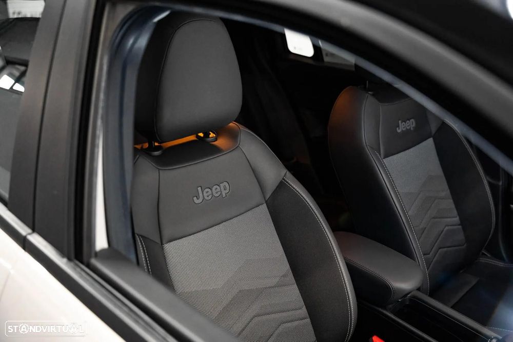 Jeep Avenger 1.2 TG Altitude - 19