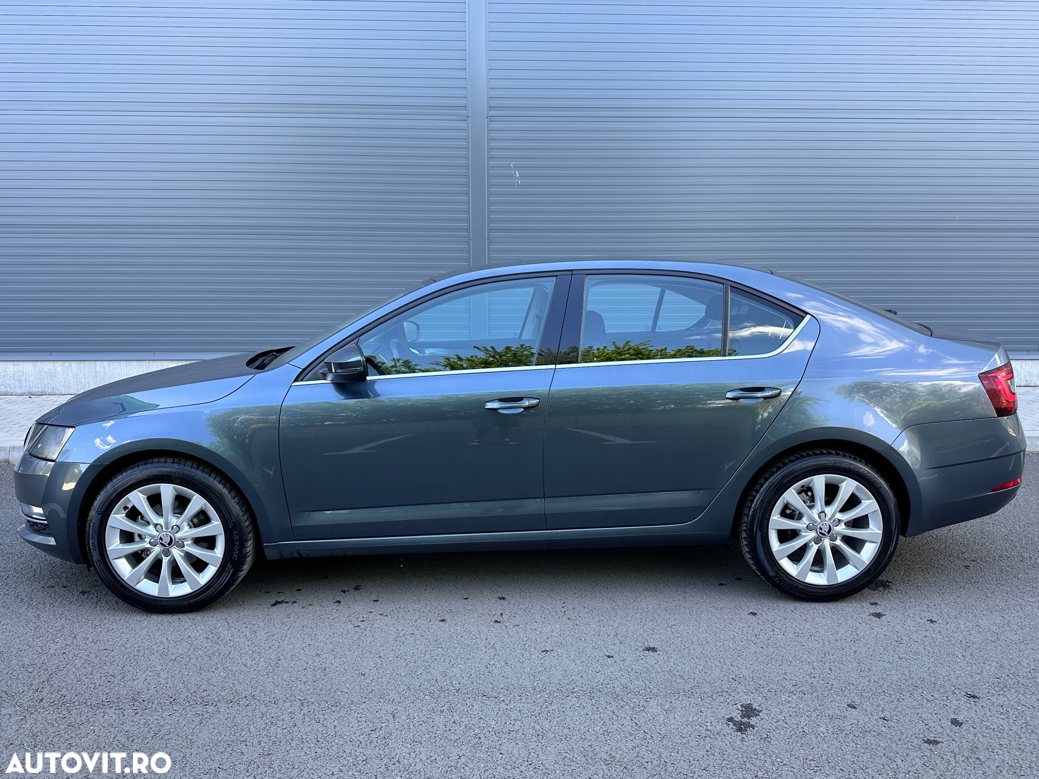Skoda Octavia 2.0 TDI DSG Style - 18