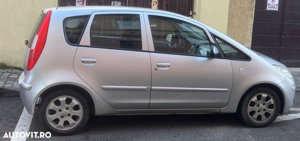 Mitsubishi Colt - 3