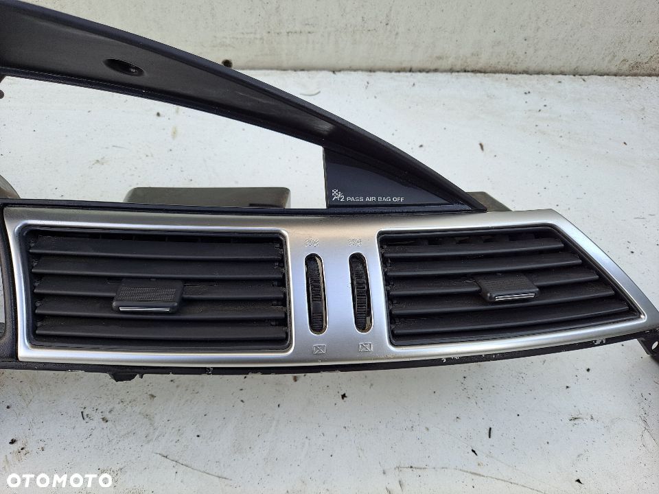 OSŁONA OBUDOWA LICZNIKA DESKI CHRYSLER PACIFICA I KRATKA NAWIEWU - 2