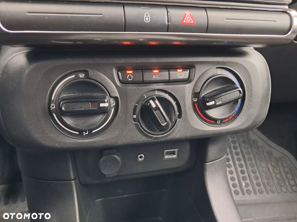 Citroën C3 1.2 PureTech GPF Live - 23