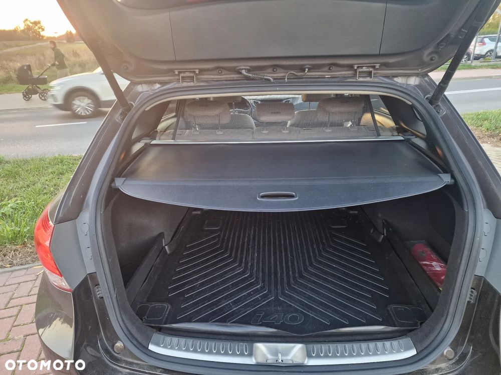 Hyundai i40 Kombi 1.7 CRDi DCT Premium - 41