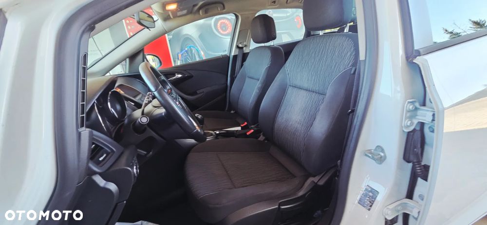 Opel Astra 1.6 Sports Tourer Design Edition - 27