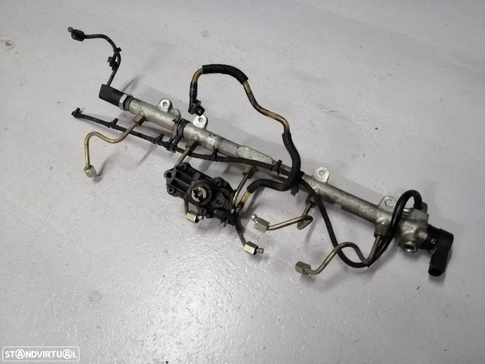 Régua da injeção com válvulas do motor da Mercedes Sprinter 316 Cdi - 1