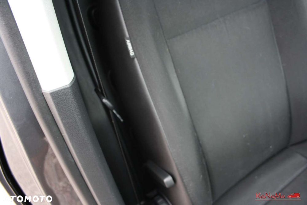 Volkswagen Caddy - 31