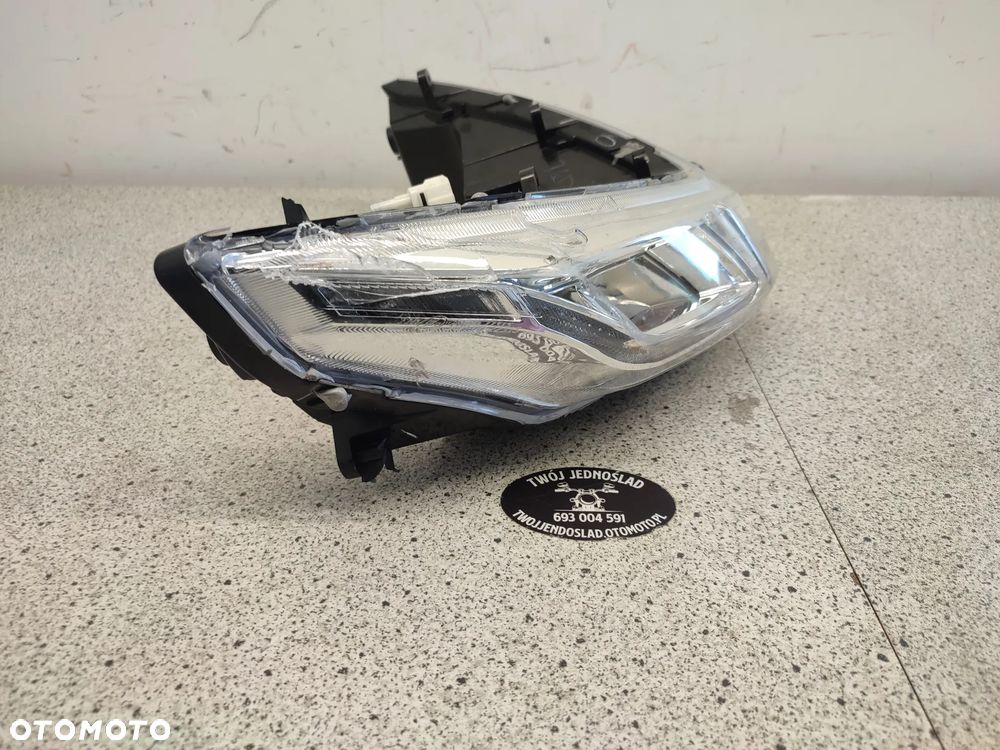 Lampa przód, przednia, reflektor Aprilia Tuona 125 RS125 RS 125 - 5