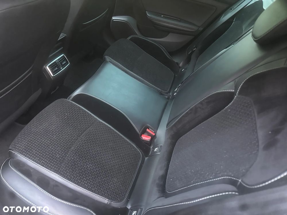 Renault Megane ENERGY TCe 130 GT LINE - 12