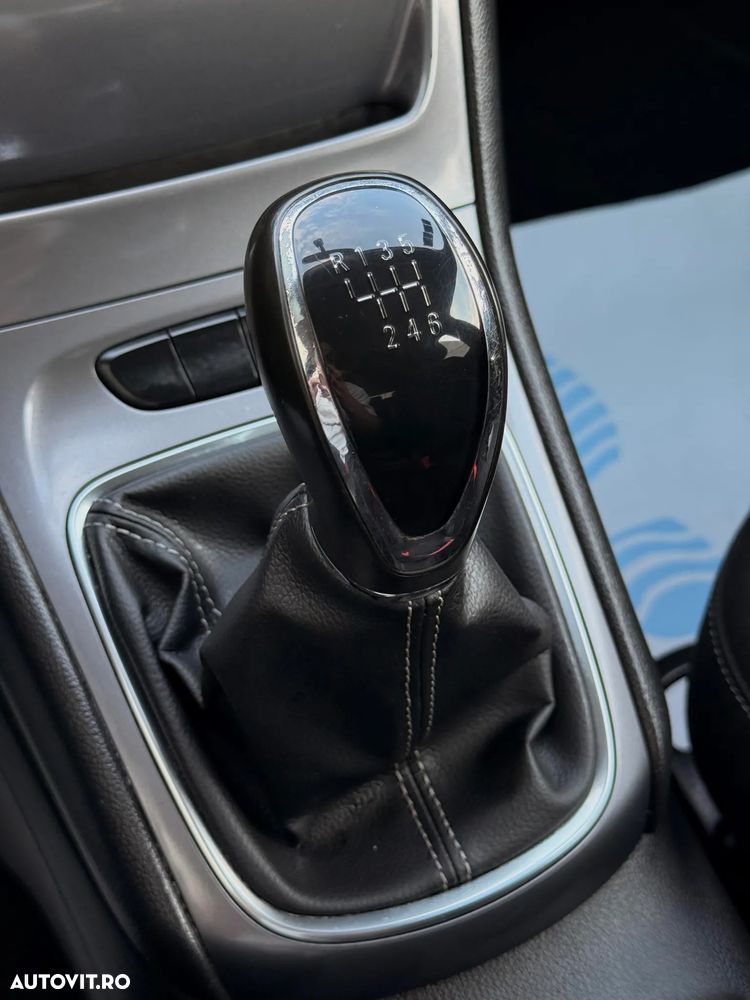 Opel Astra 1.6 CDTI ECOTEC ECOFlex Start/Stop Dynamic - 22