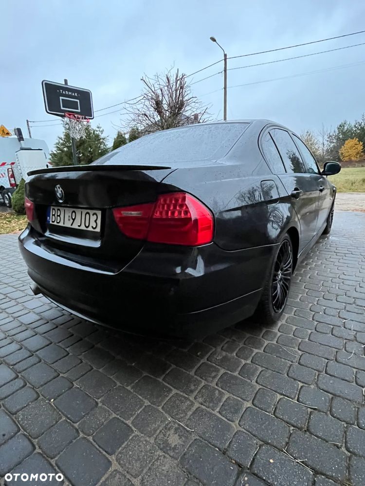 BMW Seria 3 320d Efficient Dynamics - 6