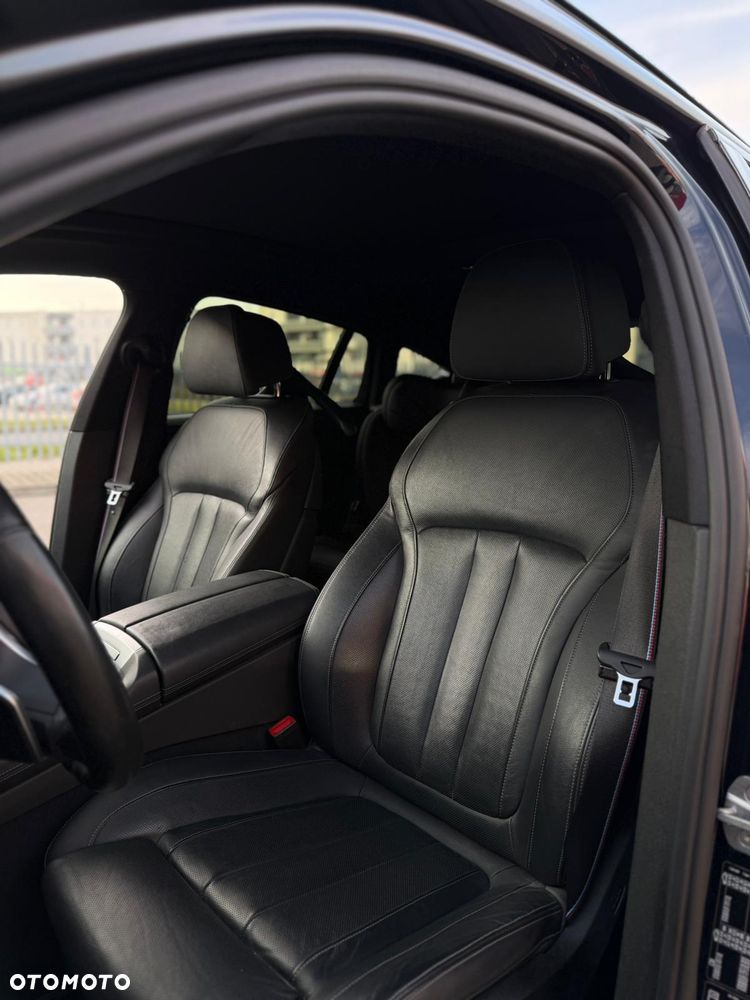 BMW X6M - 11