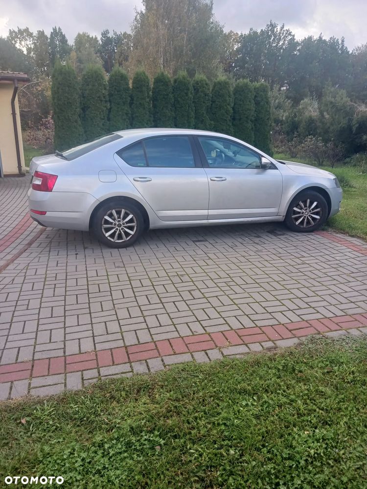 Skoda Octavia - 2