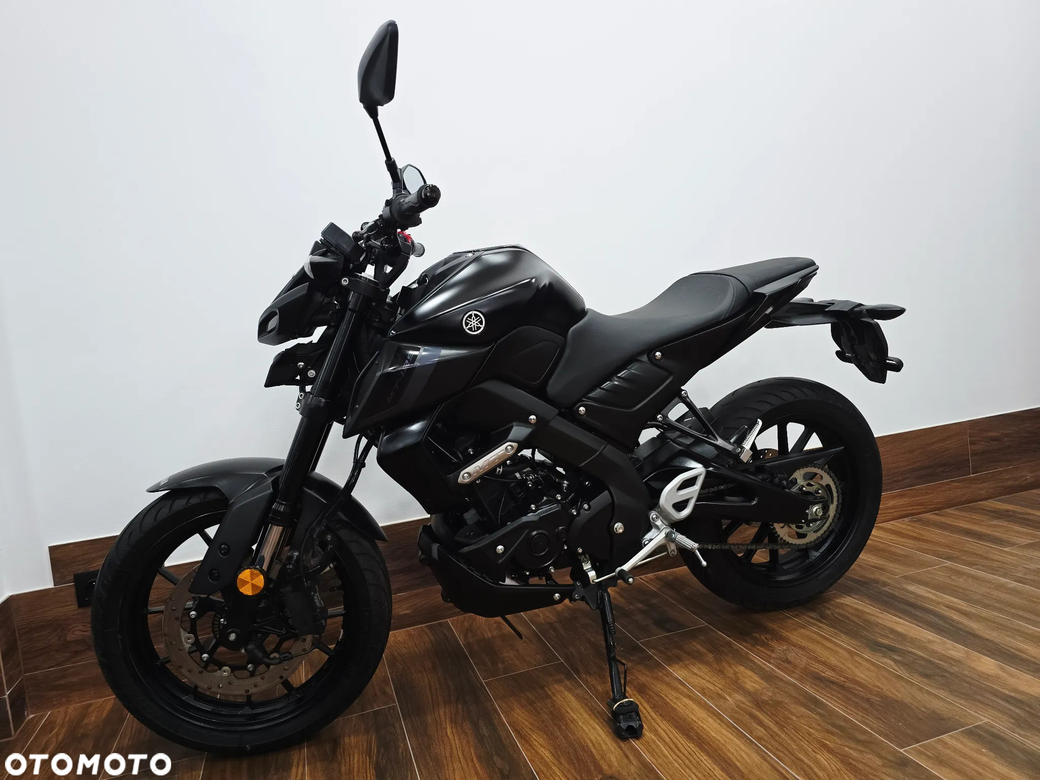 Yamaha MT - 28