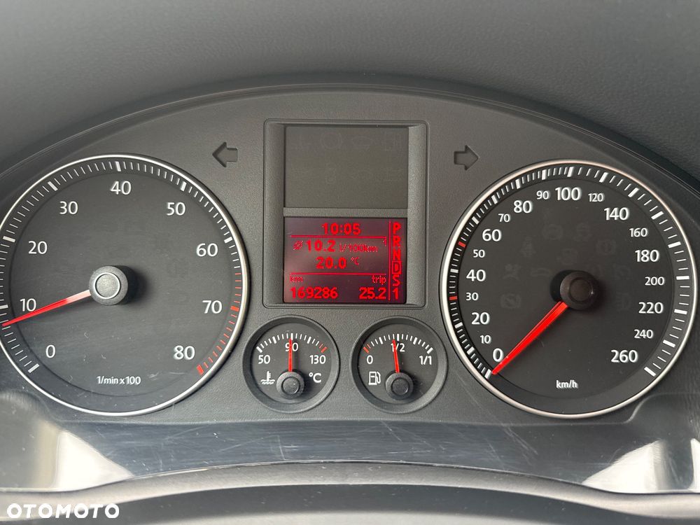 Volkswagen Golf - 12
