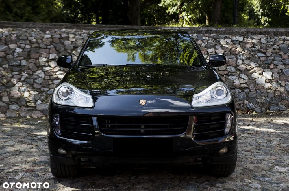 Porsche Cayenne - 2