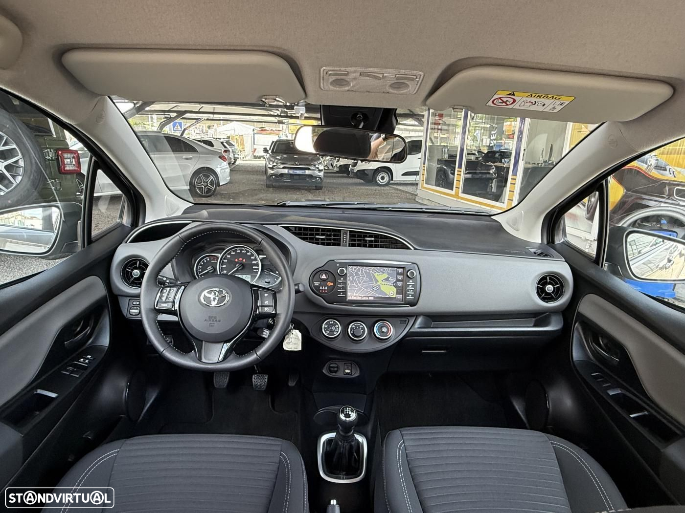 Toyota Yaris 1.0 VVT-i Comfort Plus - 29