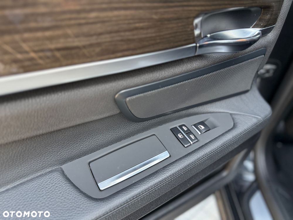 BMW Seria 7 - 25