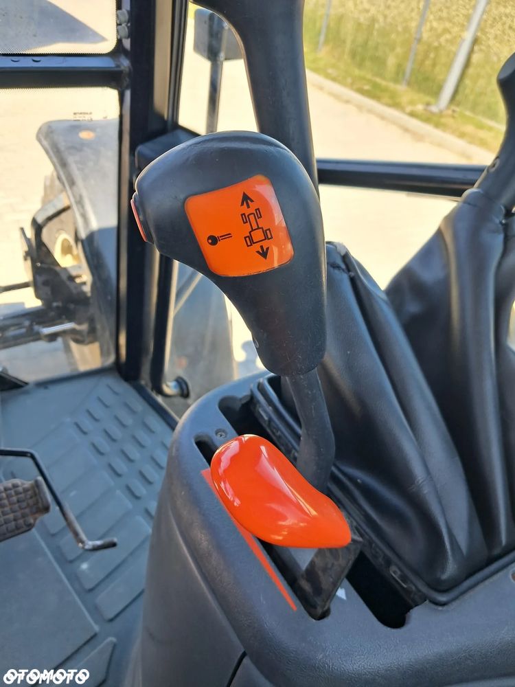 New Holland TS90 - 19