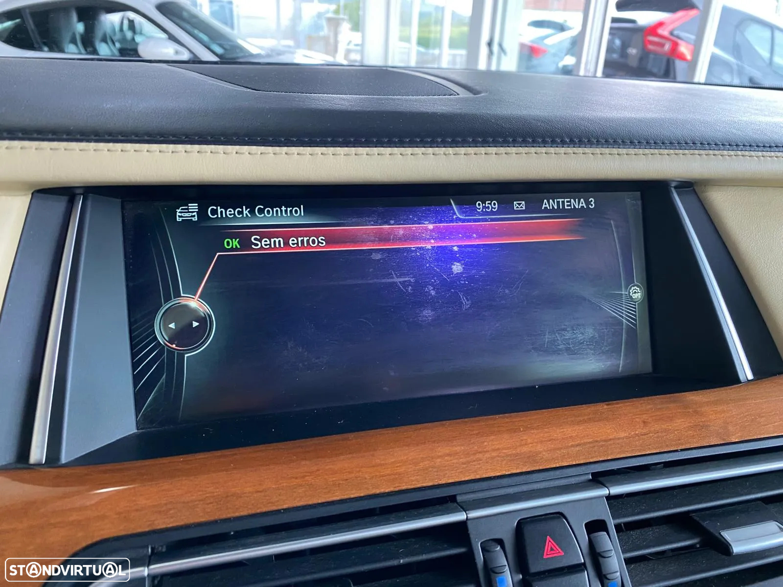 BMW 750 d xDrive - 29