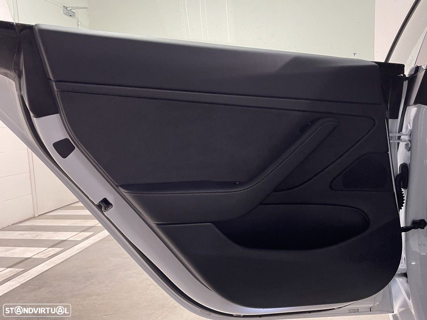 Tesla Model 3 - 34