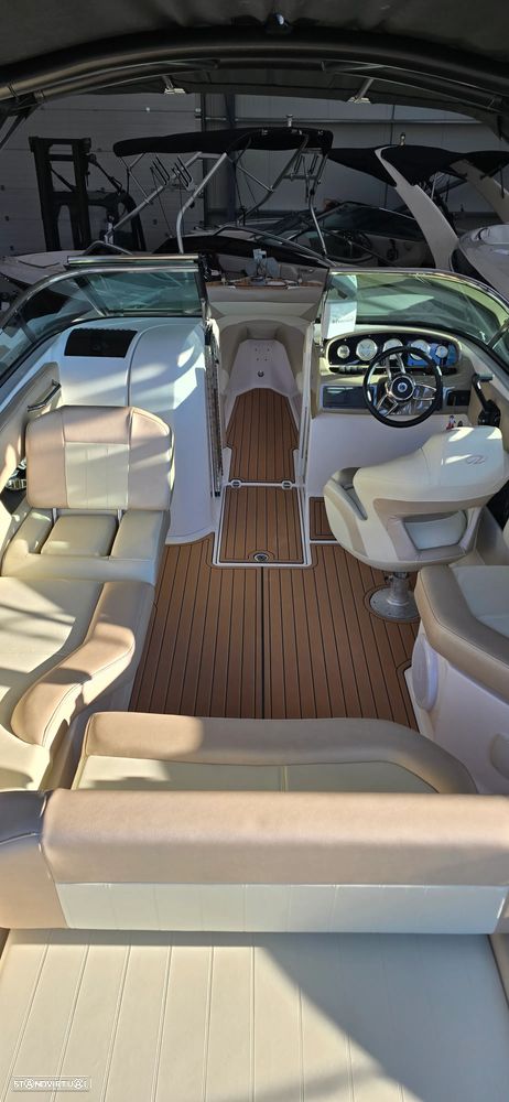 Regal 2520 fasdeck - 19