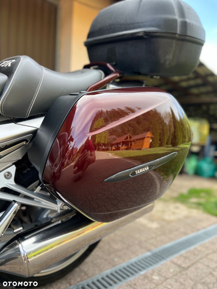 Yamaha FJR - 28