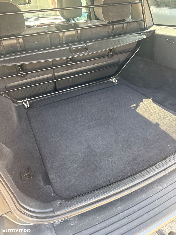 Jeep Grand Cherokee - 13