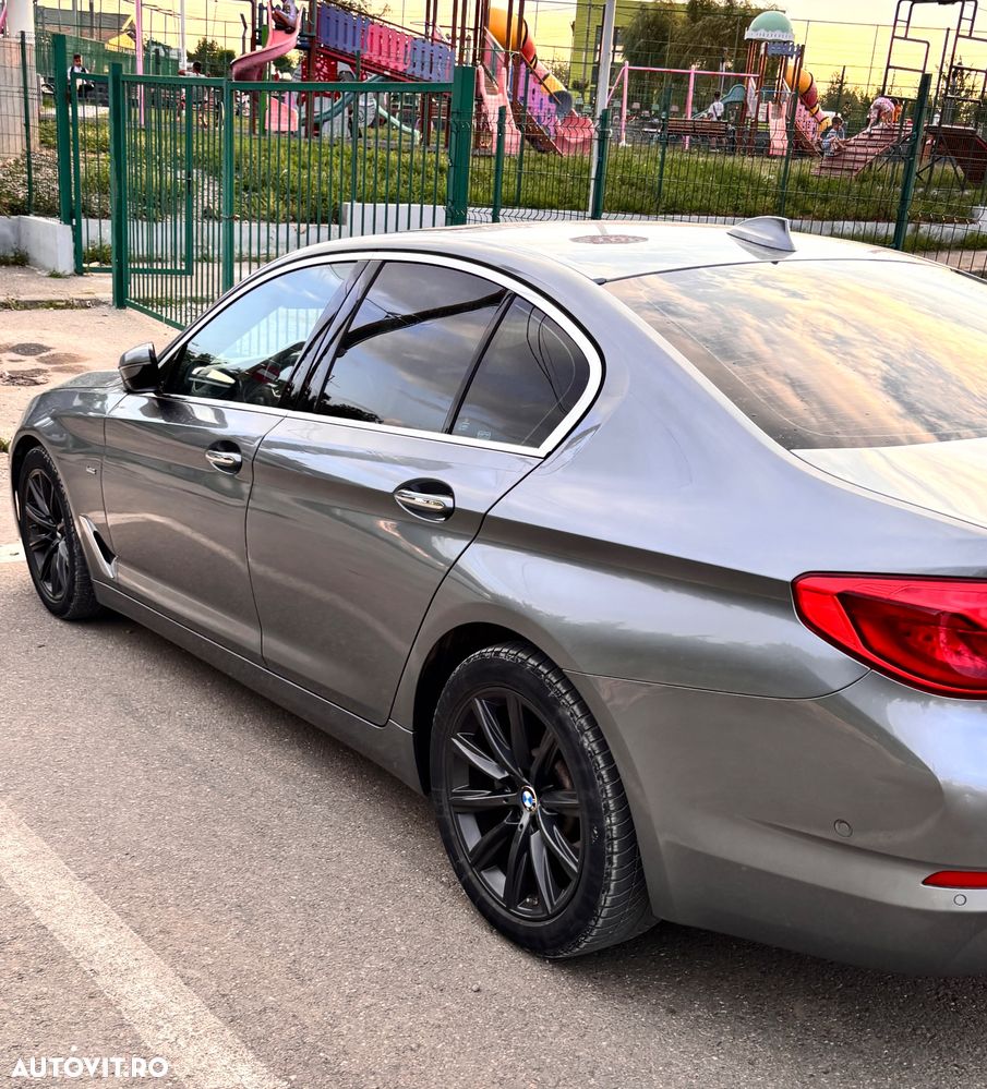 BMW Seria 5 520d AT - 7