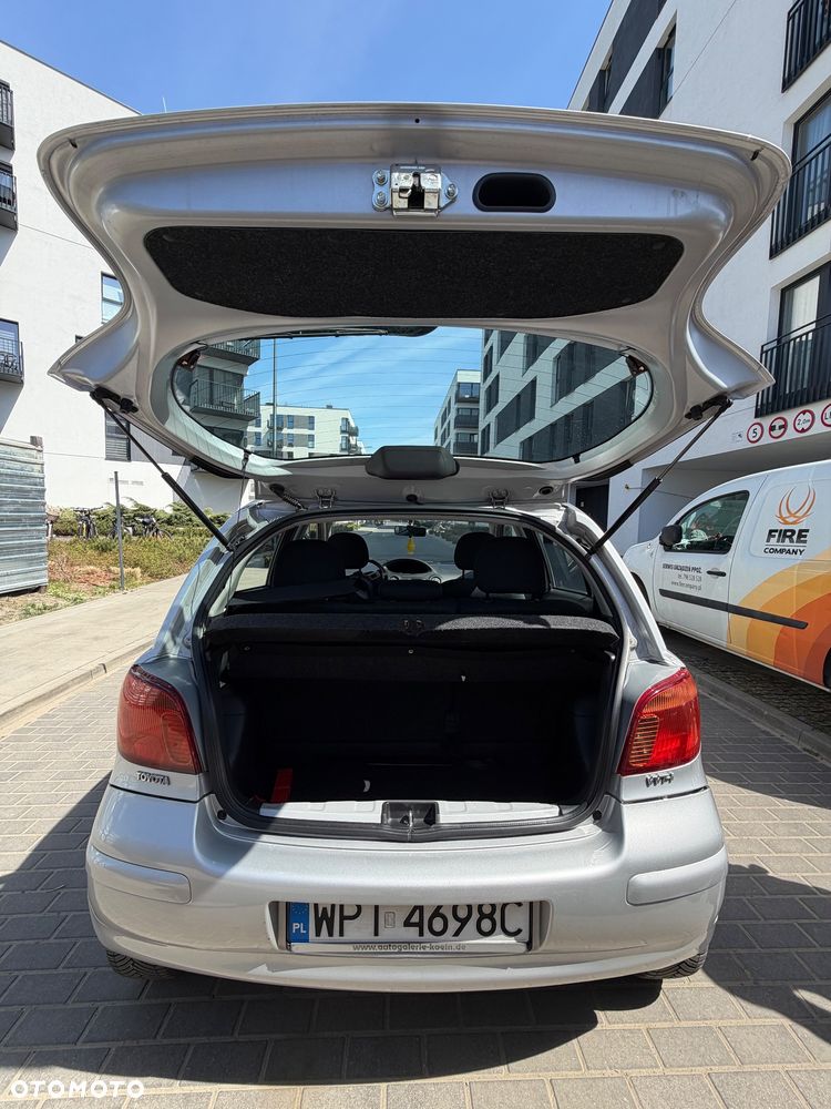 Toyota Yaris 1.3 VVT-i Sol - 13