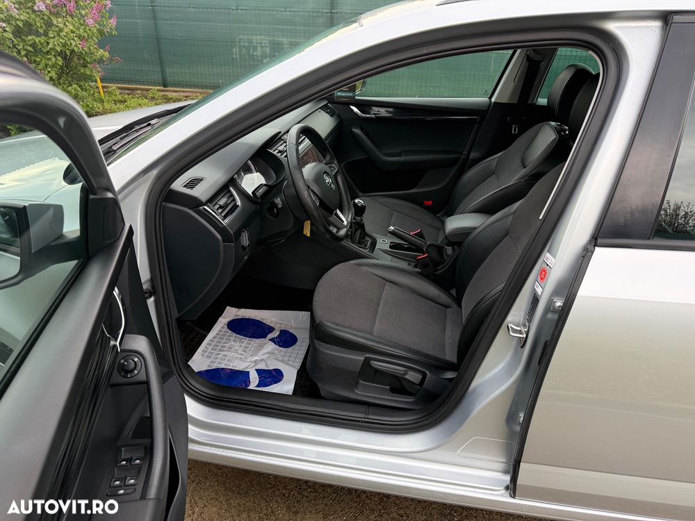 Skoda Octavia 2.0 TDI (Green tec) Ambition - 11