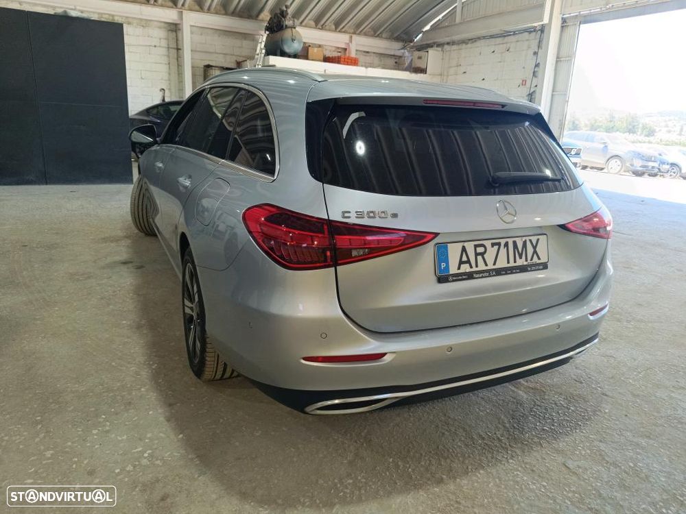 Mercedes-Benz C 300 e - 3