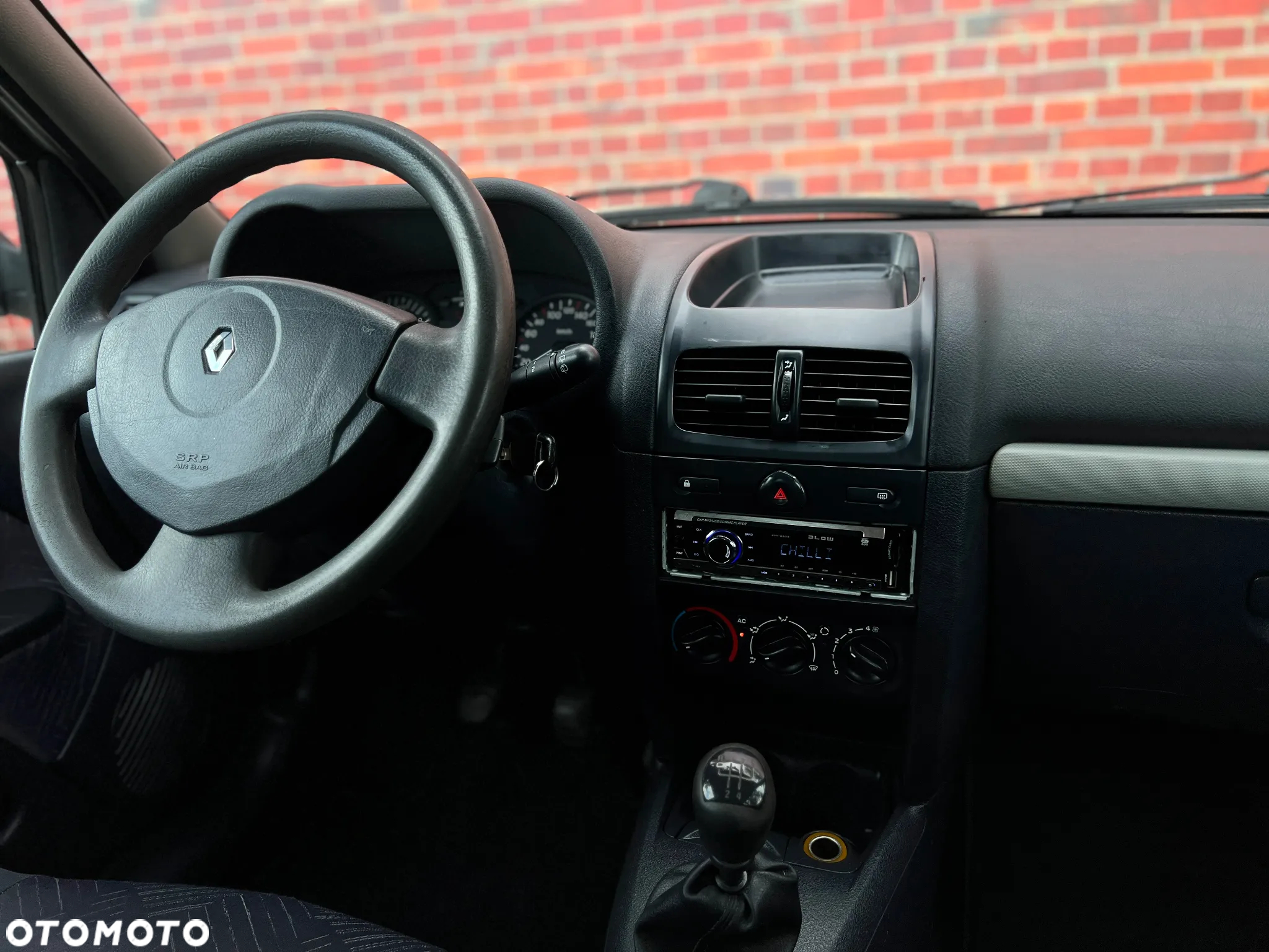Renault Clio - 7