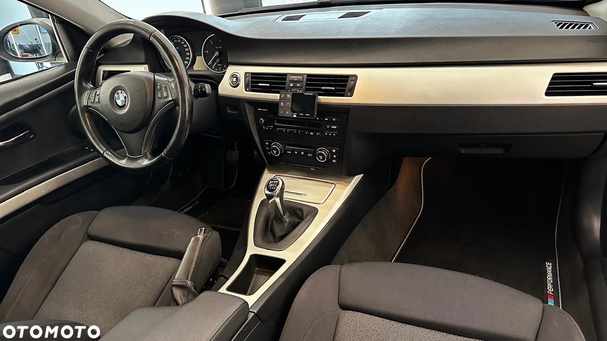 BMW Seria 3 320d Coupe - 9