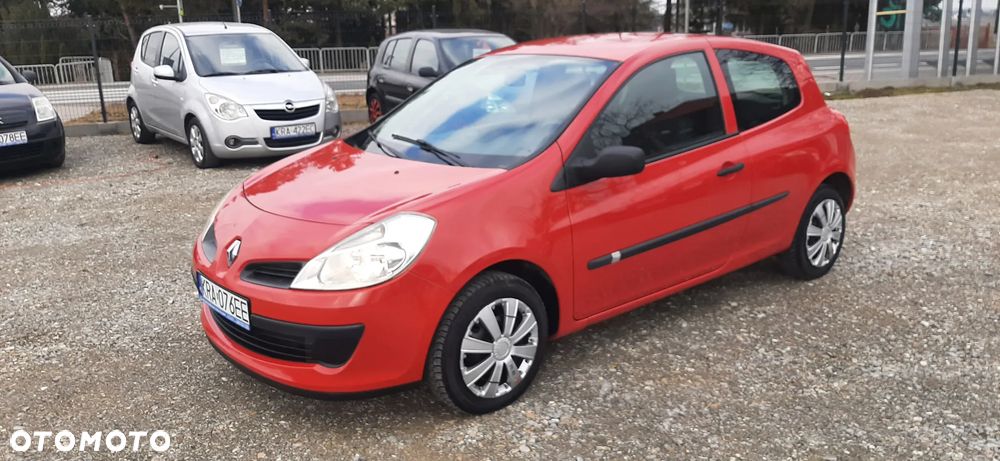 Renault Clio - 16