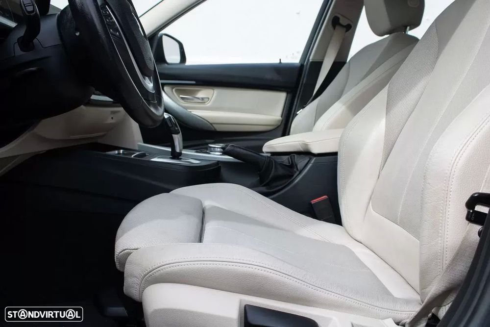 BMW 320 d ED Line Sport Auto - 11