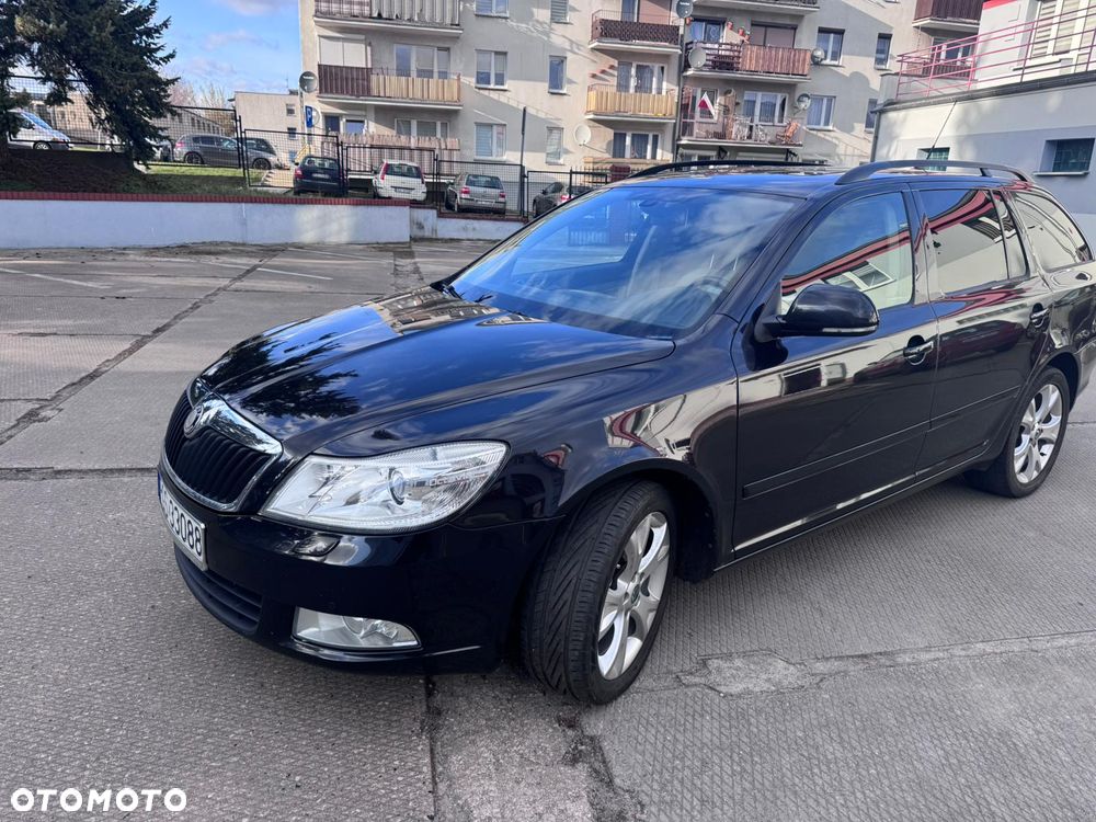 Skoda Octavia 2.0 TDI CR DPF RS - 3