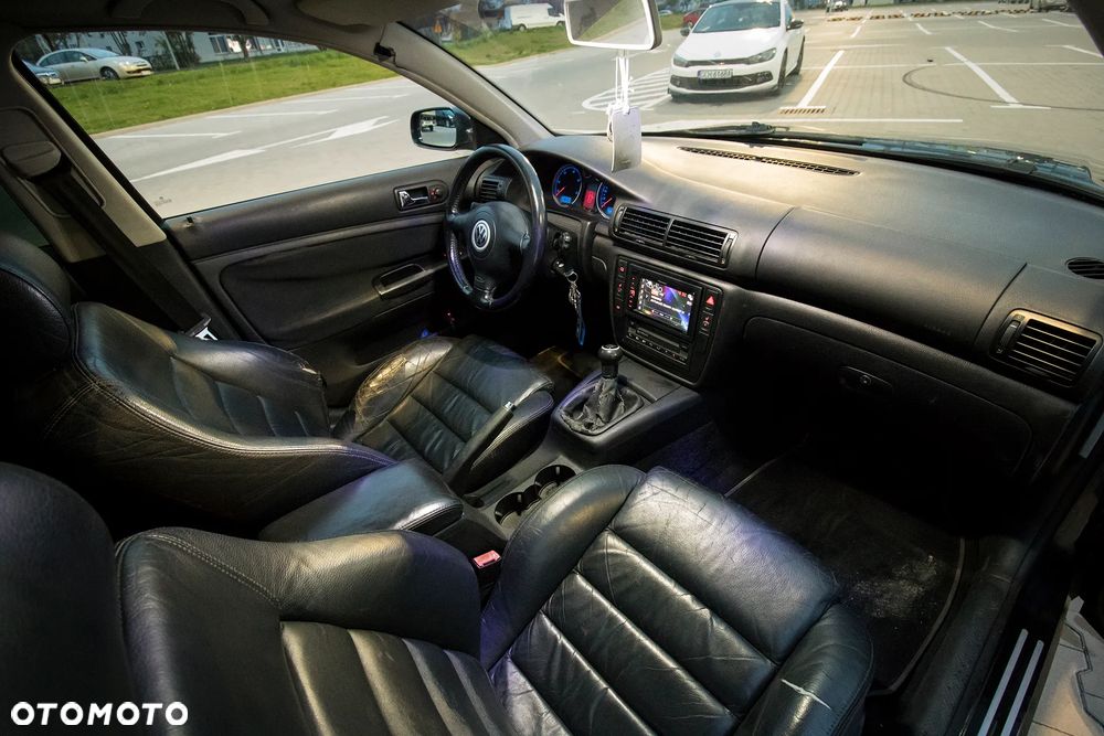 Volkswagen Passat - 26