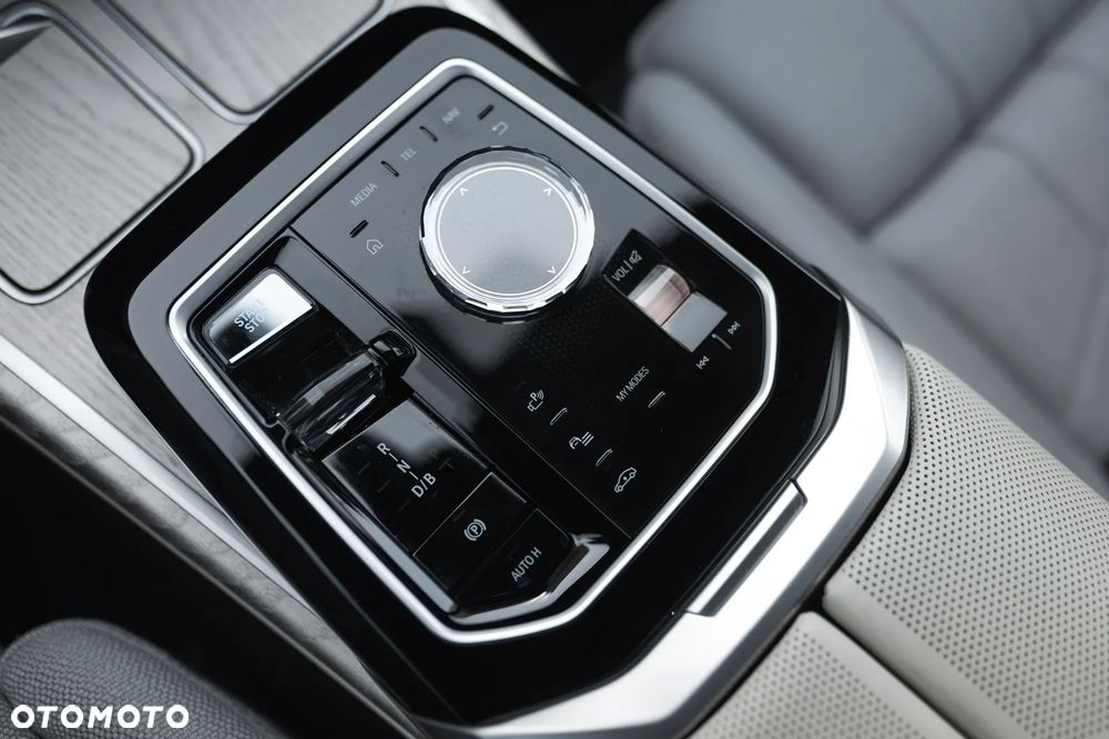 BMW i7 105.7kWh xDrive60 - 17