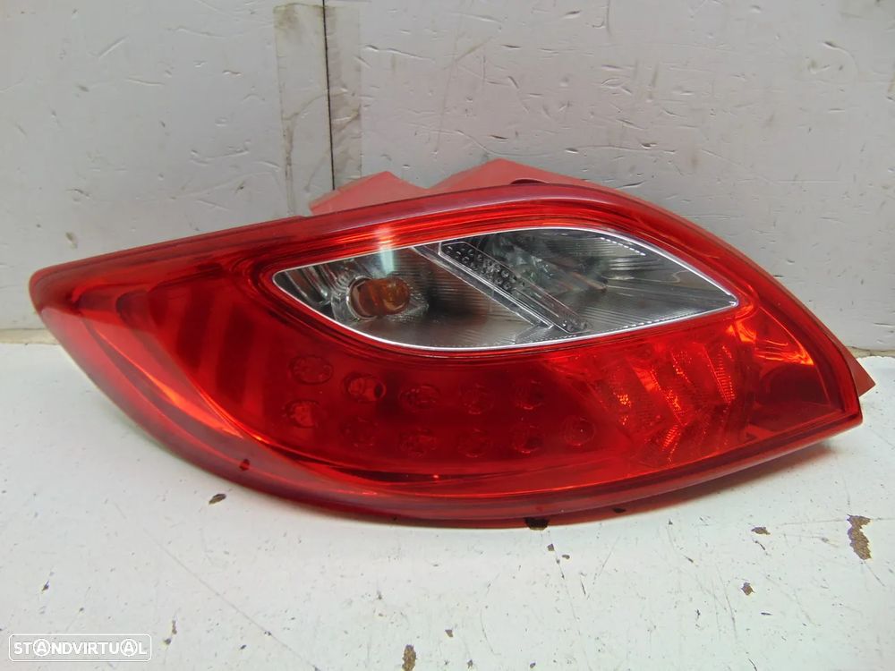 Mazda 2 farolins - 3