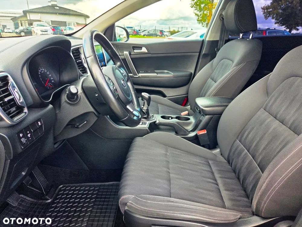 Kia Sportage 1.6 GDI Business Line L 2WD - 27