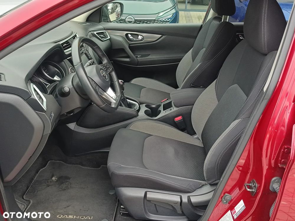 Nissan Qashqai 1.2 DIG-T N-Connecta EU6 - 9