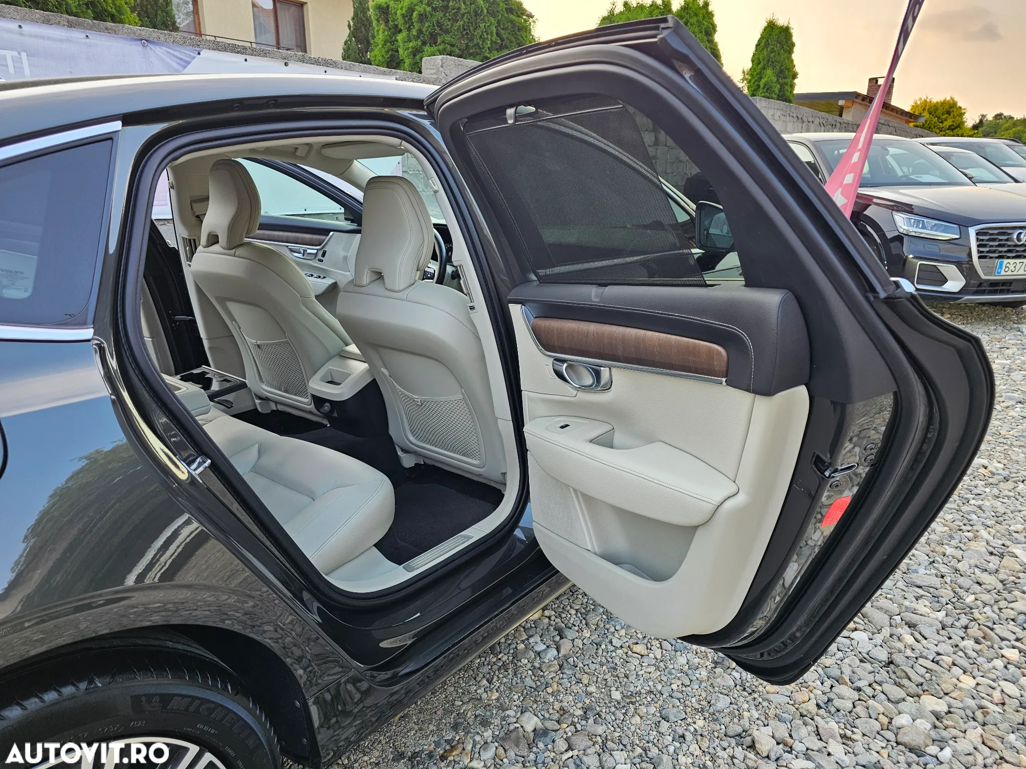 Volvo S90 D4 Inscription - 30