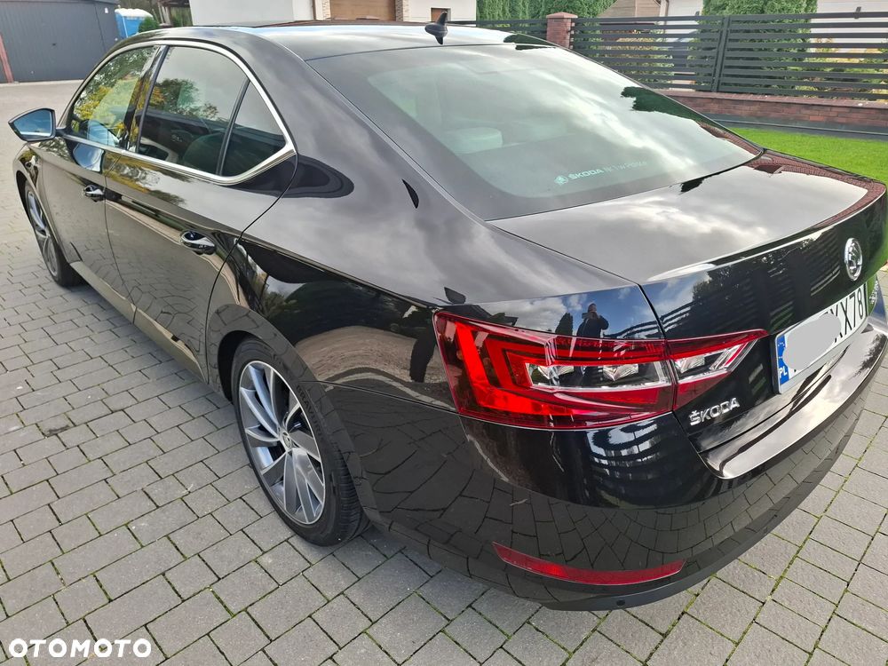 Skoda Superb 2.0 TDI L&K DSG - 22
