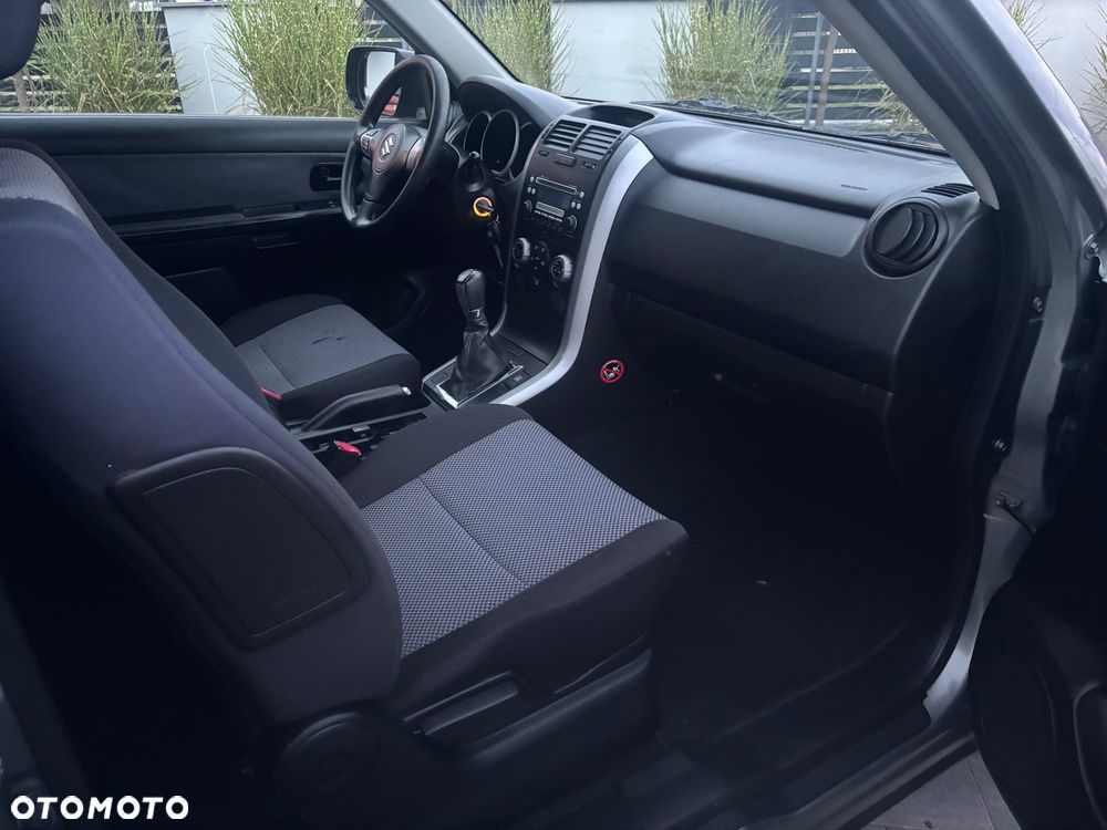 Suzuki Grand Vitara - 11