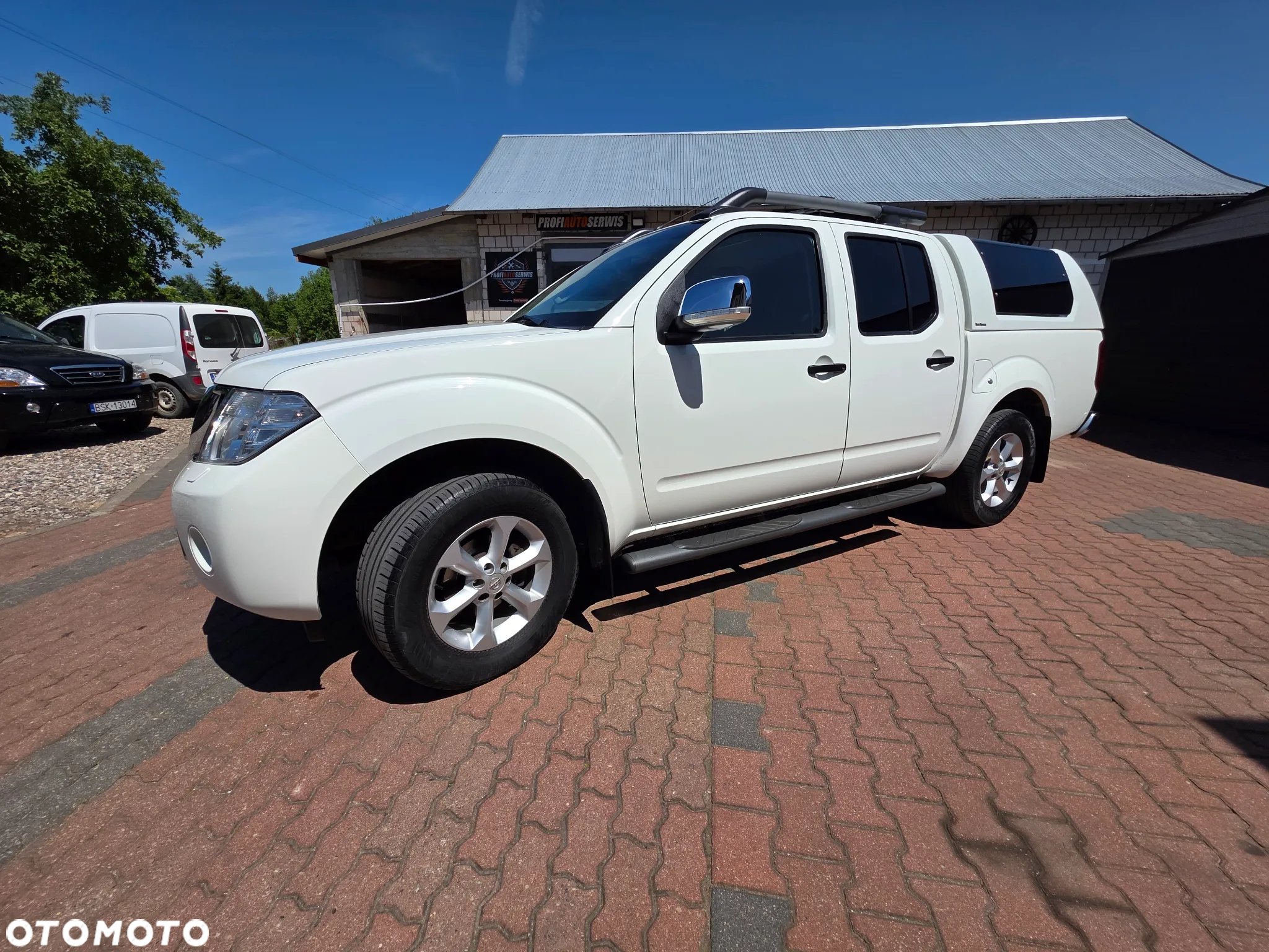 Nissan Navara 2.5 D LE Long EU5 - 24