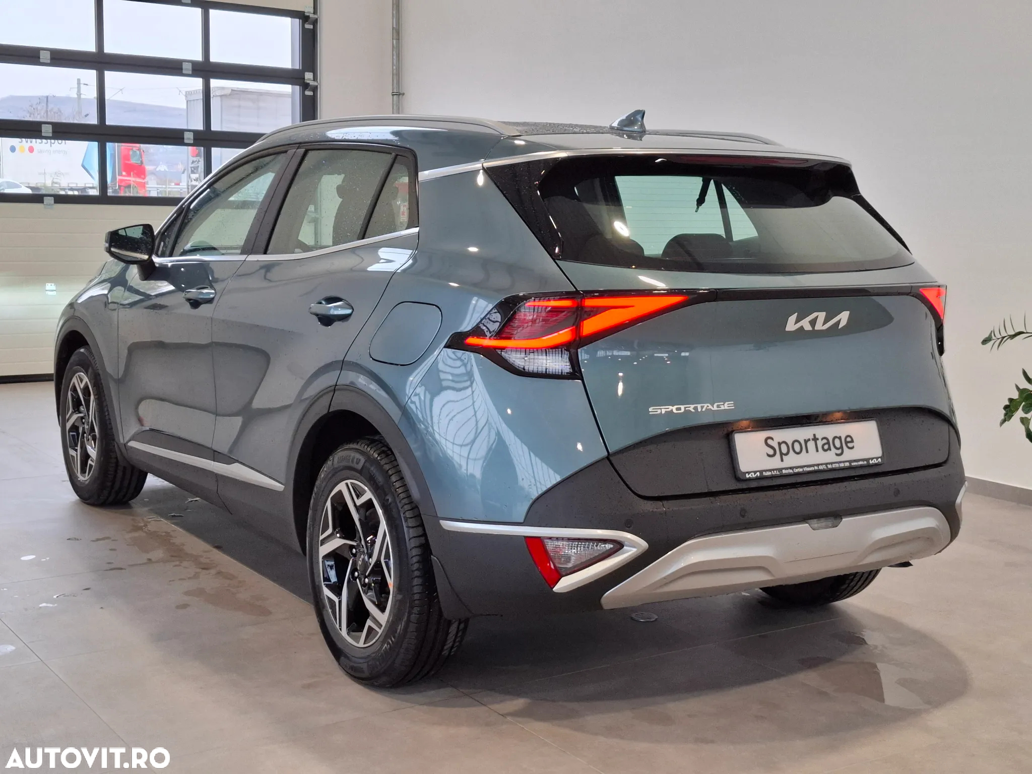 Kia Sportage 1.6 T-GDI 7DCT HP 4x2 MHEV Urban - 3
