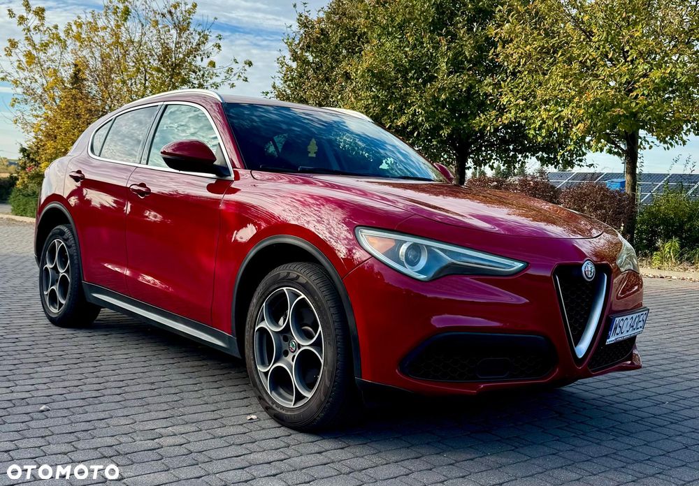 Alfa Romeo Stelvio 2.0 Turbo 16V AT8-Q4 Ti - 2
