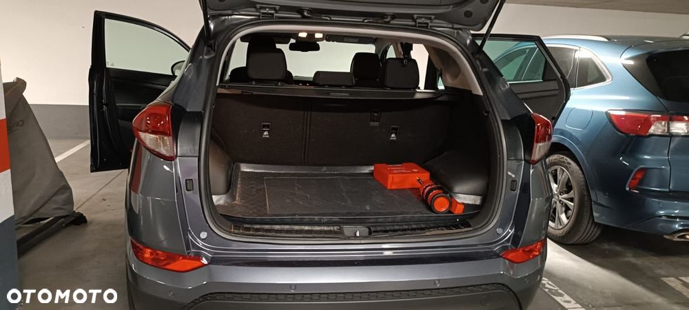 Hyundai Tucson 1.6 GDI BlueDrive Comfort 2WD - 11