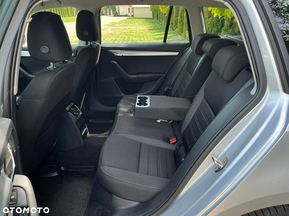 Skoda Octavia - 30
