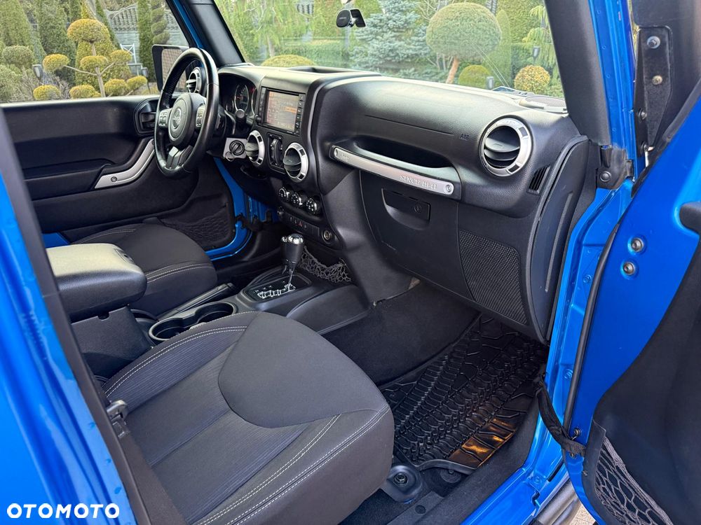 Jeep Wrangler Unlimited 2.8 CRD Automatik Rubicon - 13