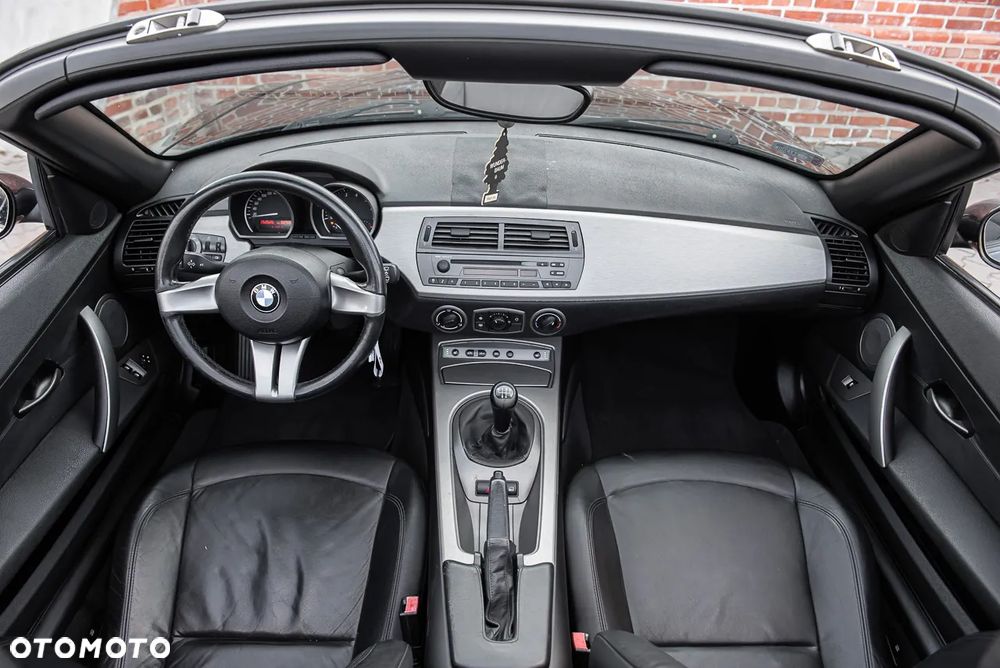 BMW Z4 2.2i - 21